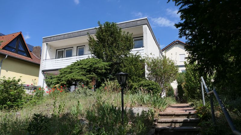 ### TOPLAGE VON JUGENHEIM… FREI STEHENDES  EINFAMILIENHAUS IM BAUHAUSSTIL WARTET AUF IHRE IDEEN ###